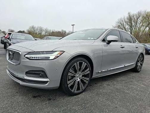Silver Dawn 2023 Volvo S90 Ultimate