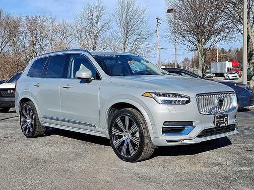 2024 Volvo XC90 Plus