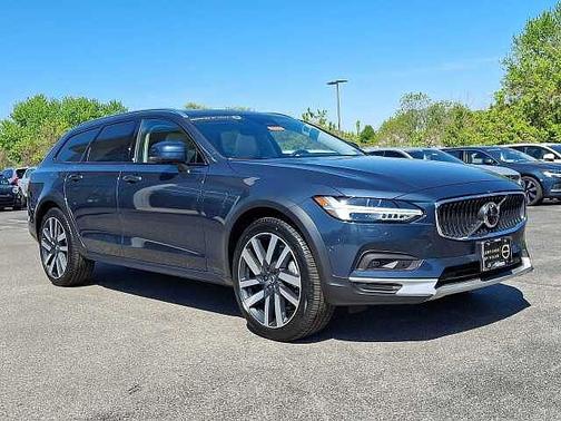 Denim Blue 2025 Volvo V90 Cross Country Ultra