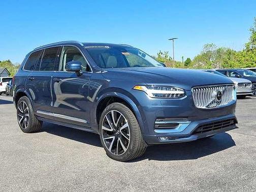 Denim Blue 2023 Volvo XC90 Plus