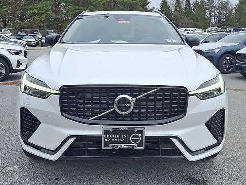 2023 Volvo XC60 Ultimate Dark Theme