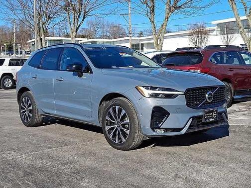 2023 Volvo XC60 Plus