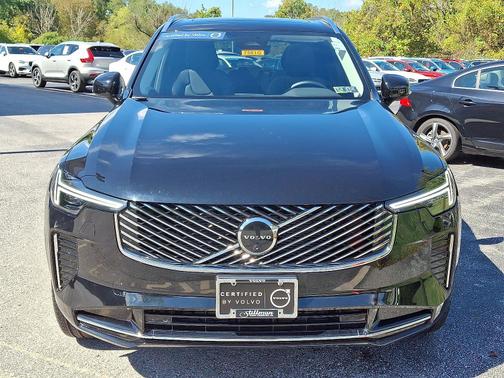 2025 Volvo XC90 B6 AWD Plus 7-Passengers