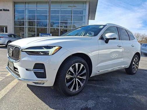 2023 Volvo XC60 Plus