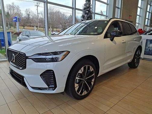 2026 Volvo XC60 Plus