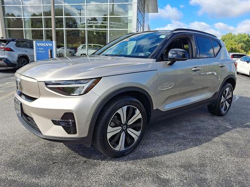 2023 Volvo XC40 Recharge Pure Electric Eawd Plus