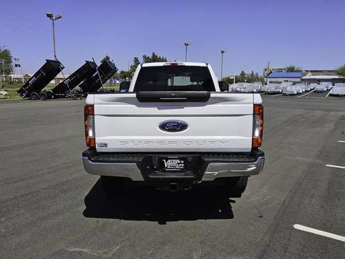 Oxford White 2019 Ford F-250 XL