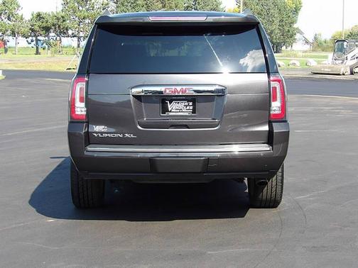 2017 GMC Yukon XL Denali