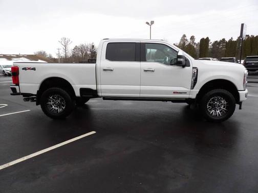 2025 Ford F-350 Platinum