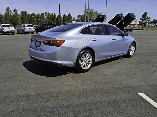 BLUE 2017 Chevrolet Malibu 1LT