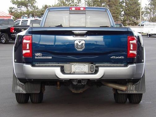 2021 RAM 3500 Laramie Crew Cab 4x4 8' Box