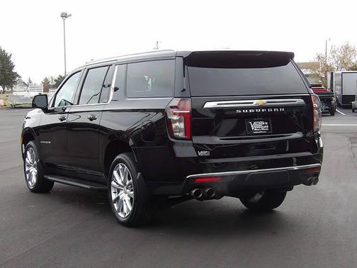2021 Chevrolet Suburban 4WD High Country