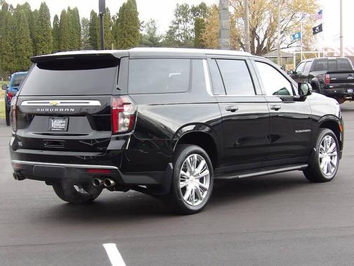 2021 Chevrolet Suburban 4WD High Country