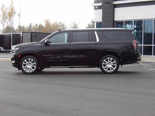 2021 Chevrolet Suburban 4WD High Country