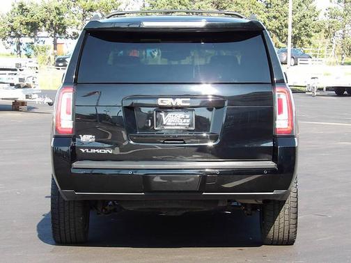 2019 GMC Yukon SLT