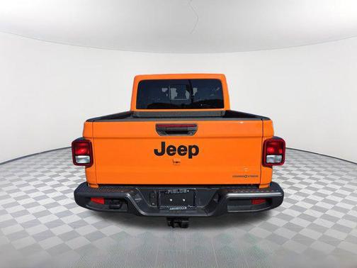 2025 Jeep Gladiator High Tide