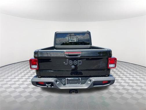 2022 Jeep Gladiator Willys 4x4