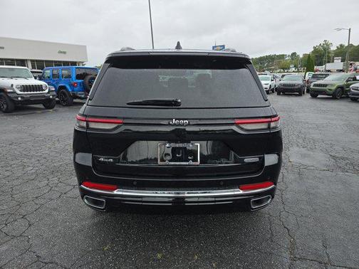 2022 Jeep Grand Cherokee Overland