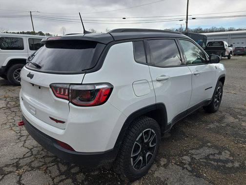 2024 Jeep Compass Trailhawk