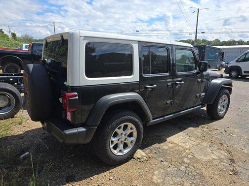 2021 Jeep Wrangler Unlimited Islander 4x4