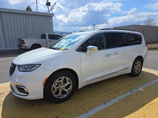 2022 Chrysler Pacifica Limited