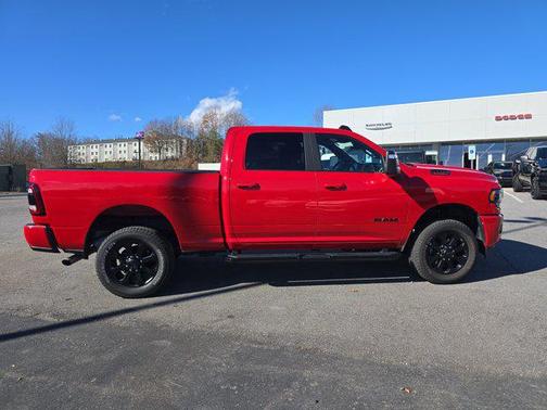 2024 RAM 2500 Big Horn Crew Cab 4x4 6'4' Box