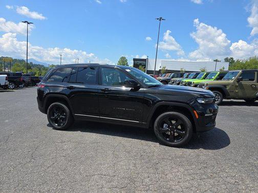 2025 Jeep Grand Cherokee Limited X