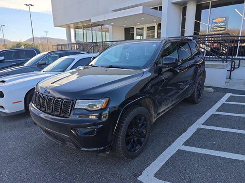 2021 Jeep Grand Cherokee Laredo