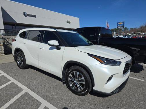 2021 Toyota Highlander XLE