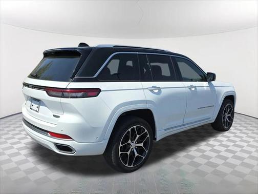 2022 Jeep Grand Cherokee Summit Reserve 4x4