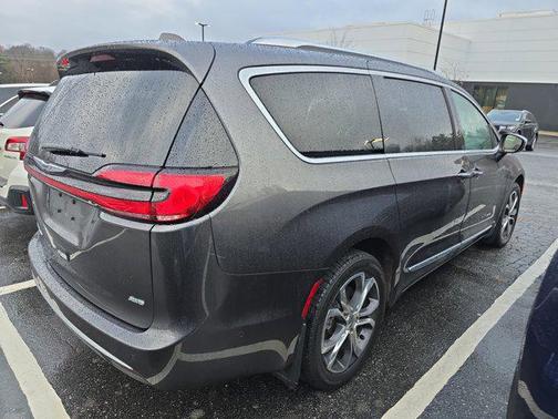 2021 Chrysler Pacifica L