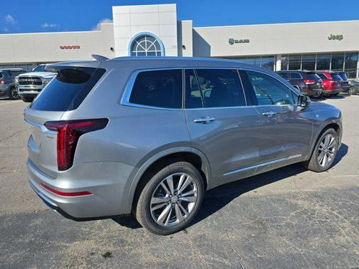 2025 Cadillac XT6 Premium Luxury AWD