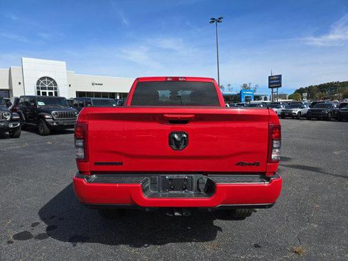 2024 RAM 2500 Big Horn Crew Cab 4x4 6'4' Box