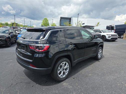 2025 Jeep Compass Sport