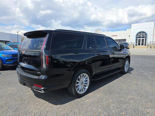 2023 Cadillac Escalade ESV Luxury