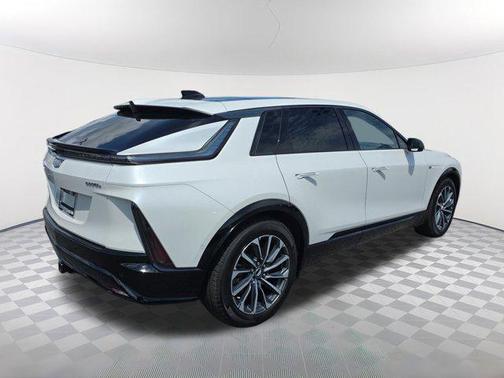 2024 Cadillac LYRIQ Sport