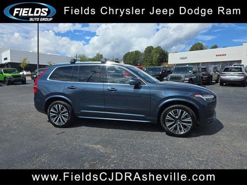 2021 Volvo XC90 T6 Momentum
