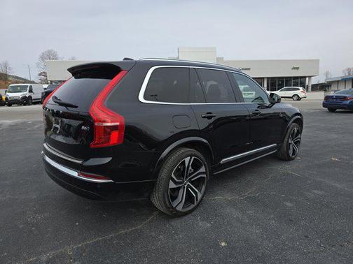 2024 Volvo XC90 B6 Ultimate Bright Theme 7-Seater