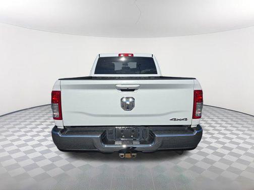 2021 RAM 2500 Big Horn Crew Cab 4x4 6'4' Box