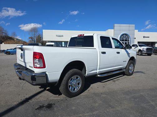 2021 RAM 2500 Tradesman Crew Cab 4x4 6'4' Box