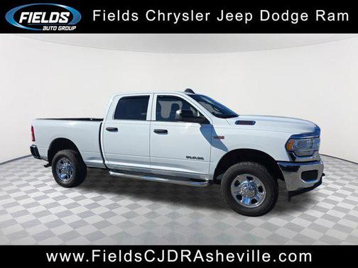 2021 RAM 2500 Tradesman Crew Cab 4x4 6'4' Box