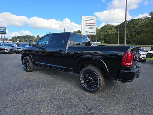 2025 RAM 2500 Limited Crew Cab 4x4 6'4' Box
