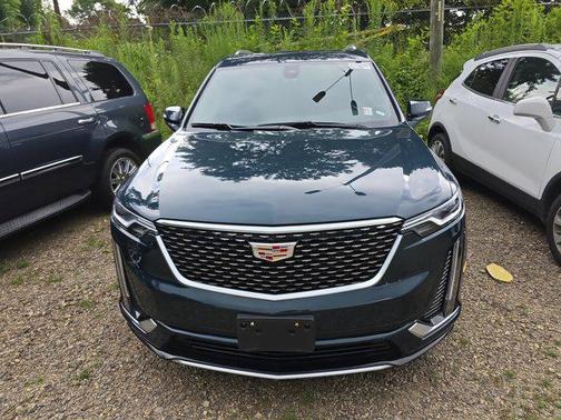 2025 Cadillac XT6 Premium Luxury AWD