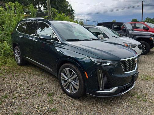 2025 Cadillac XT6 Premium Luxury AWD