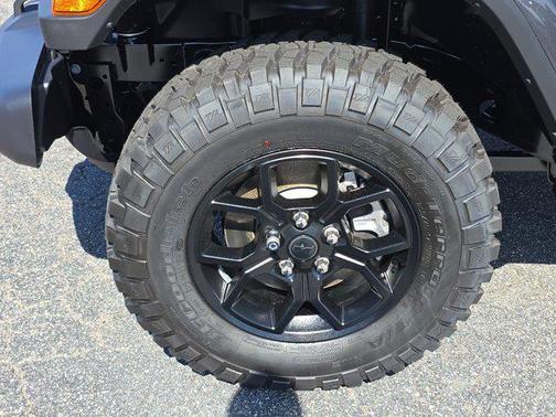 2025 Jeep Gladiator Willys
