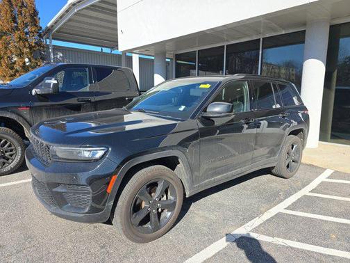2023 Jeep Grand Cherokee Altitude