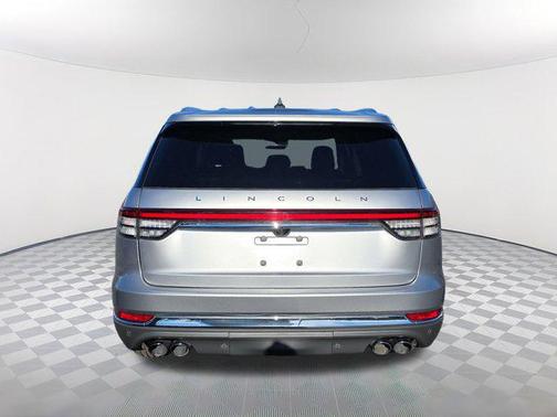 2021 Lincoln Aviator Standard AWD