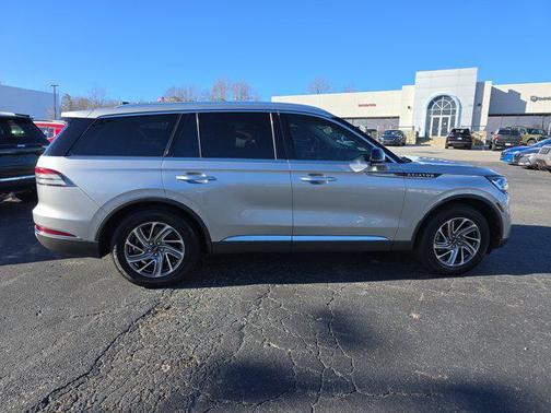 2021 Lincoln Aviator Standard AWD