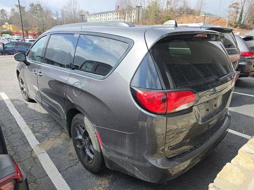 2020 Chrysler Pacifica Touring-L Plus