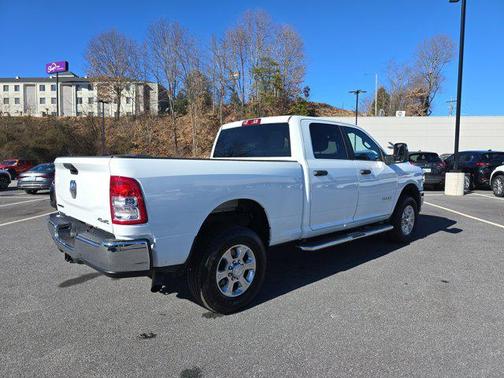 2024 RAM 2500 Big Horn Crew Cab 4x4 6'4' Box